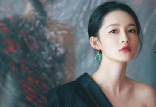 男女艺人最新情感爆料,明星恋情揭秘与反转